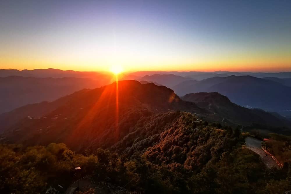 Sunrise-in-Rishikesh-at-Kunjapuri