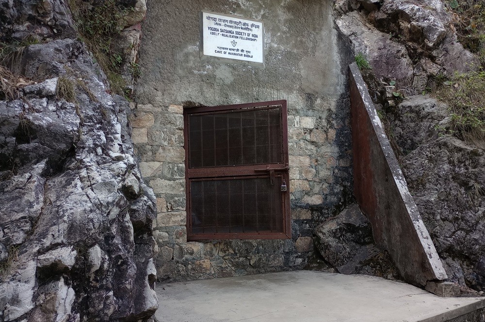 Mahavatar Babaji Cave in Uttarakhand