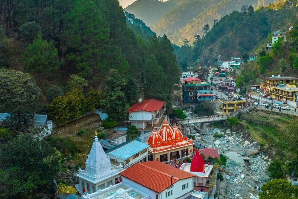 Delhi to Kainchi Dham