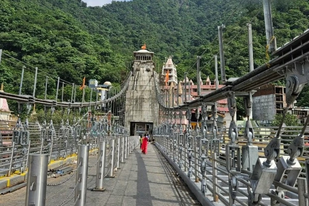 Laxman Jhula Rishikesh Glass Bridge New Name is Bajrang Setu