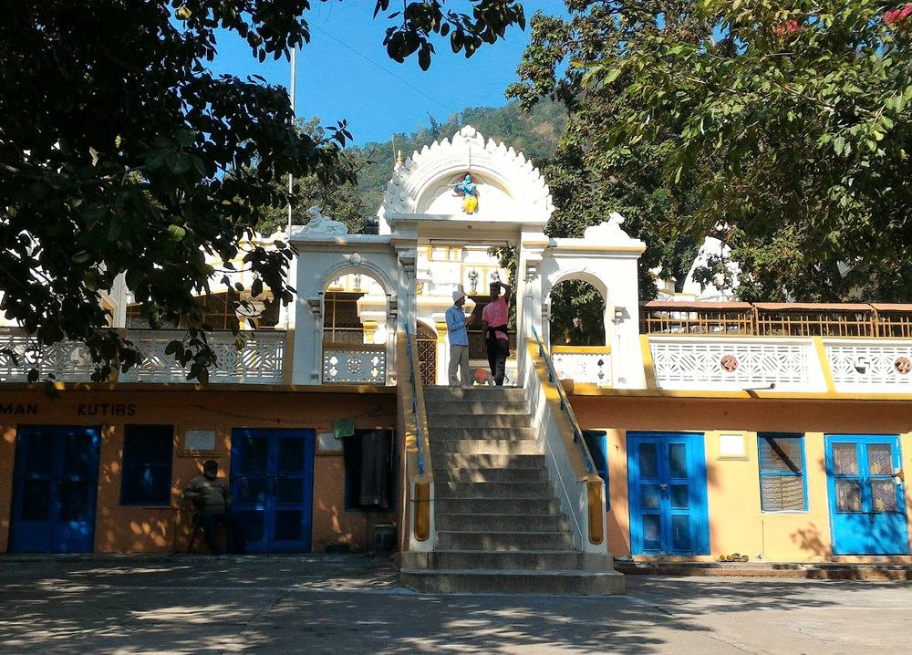 Best Ashrams in Rishikesh for Meditation