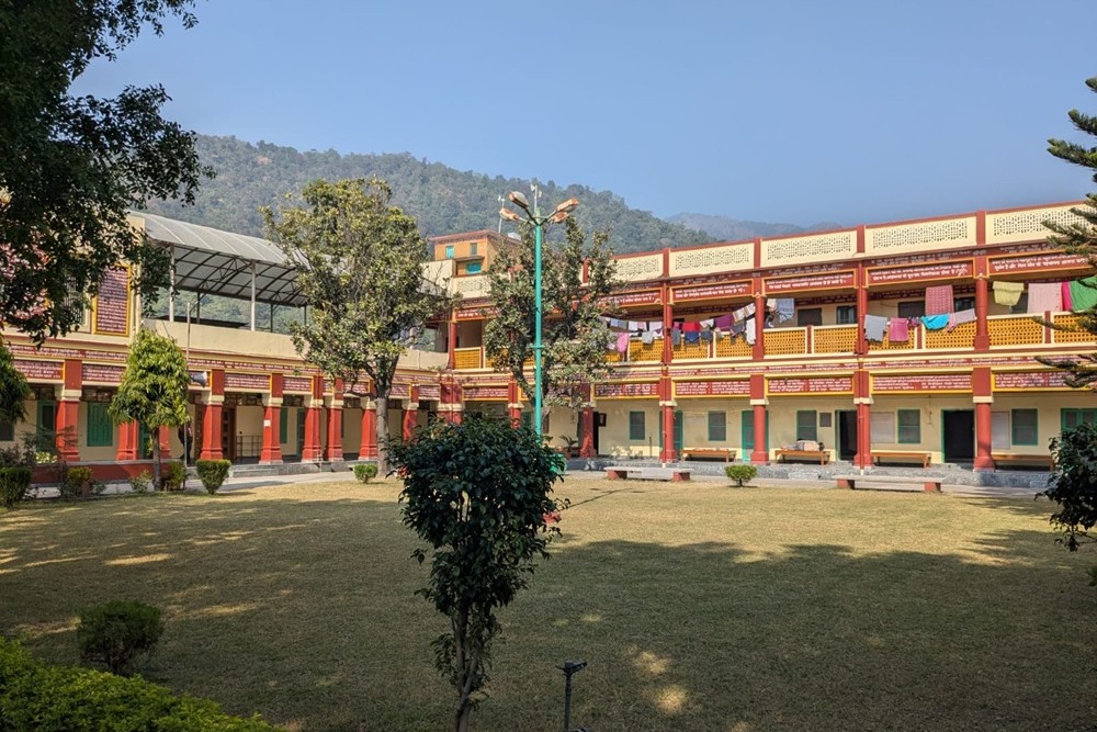 Biggest Ashram in Rishikesh