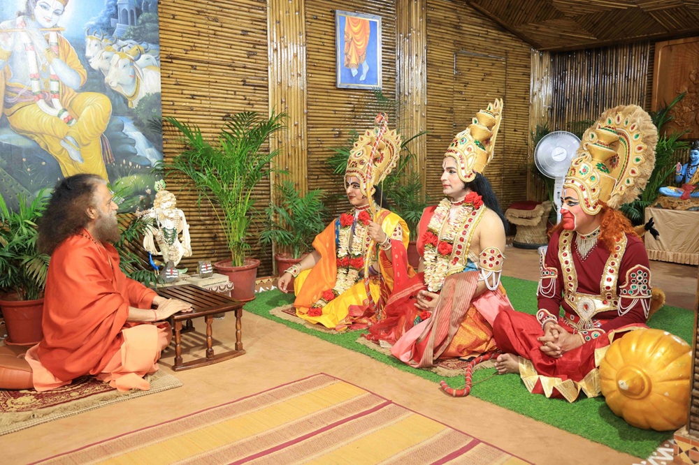 Parmarth Niketan vs Triveni Ghat Rishikesh India