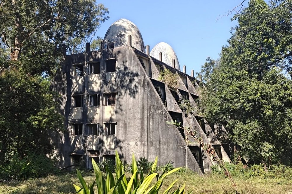 Residential Course Apartment Beatles Ashram Rishikesh