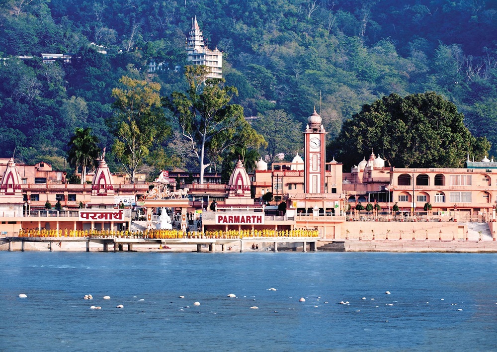 Parmarth Niketan Ghat Rishikesh